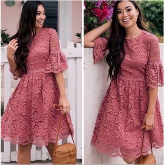 Gal Meets Glam Josephine Floral Lace Dress Size 4 Short Bell Sleeve Bow Scallop - Picture 8 of 12